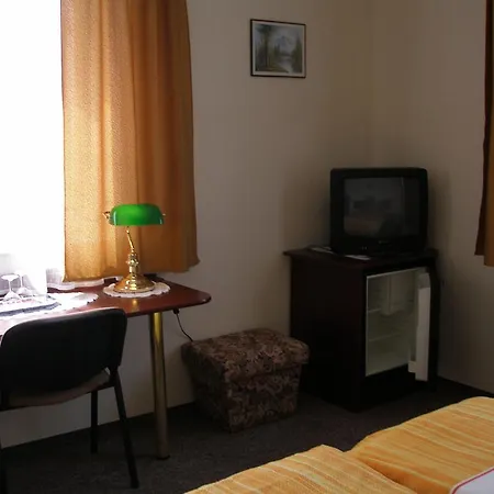 Hotel Anna 3*