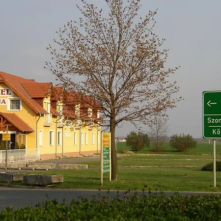 Hotel Anna 3*