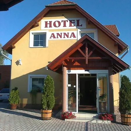 Hotel Anna